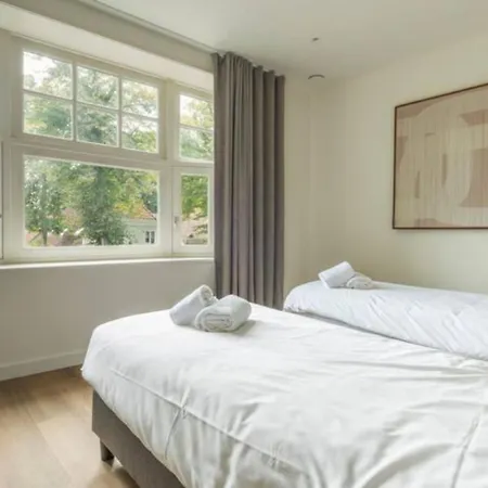 New Oirschot-eindhoven Crown *