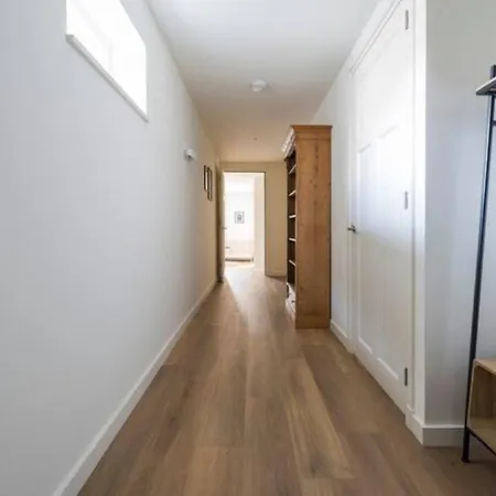 New Oirschot-eindhoven Crown * Oirschot