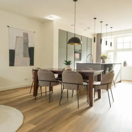 New Oirschot-eindhoven Crown * Oirschot