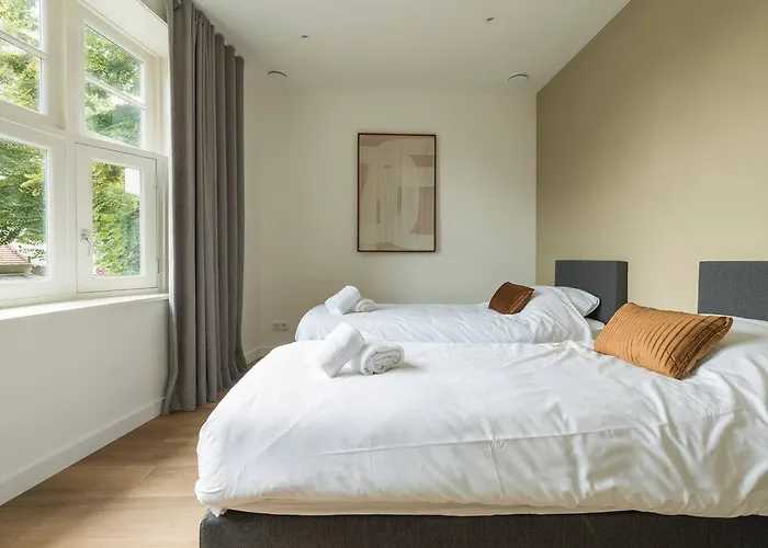 New Oirschot-eindhoven Crown