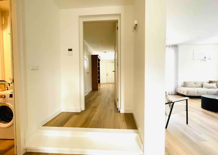 New Oirschot-eindhoven Crown * Oirschot