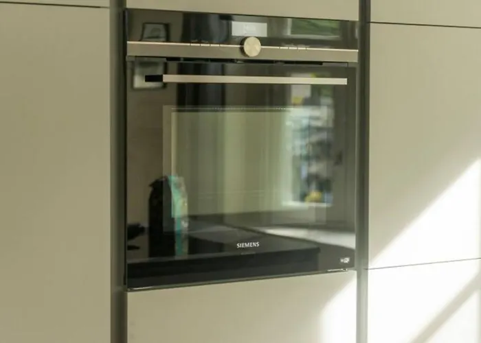 New Oirschot-eindhoven Crown * Oirschot