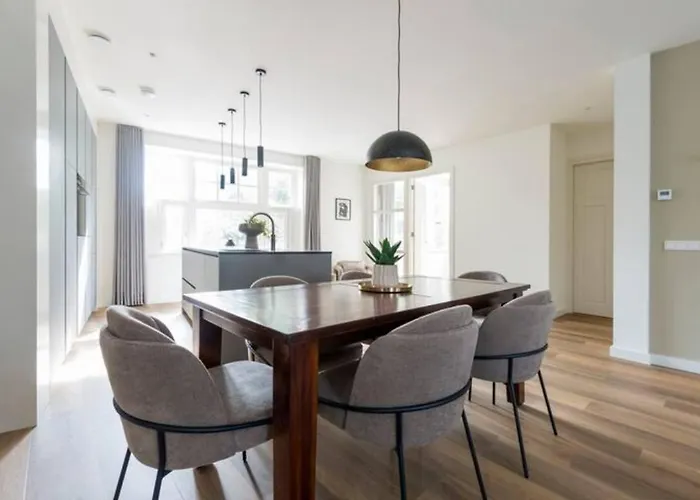 New Oirschot-eindhoven Crown * Oirschot