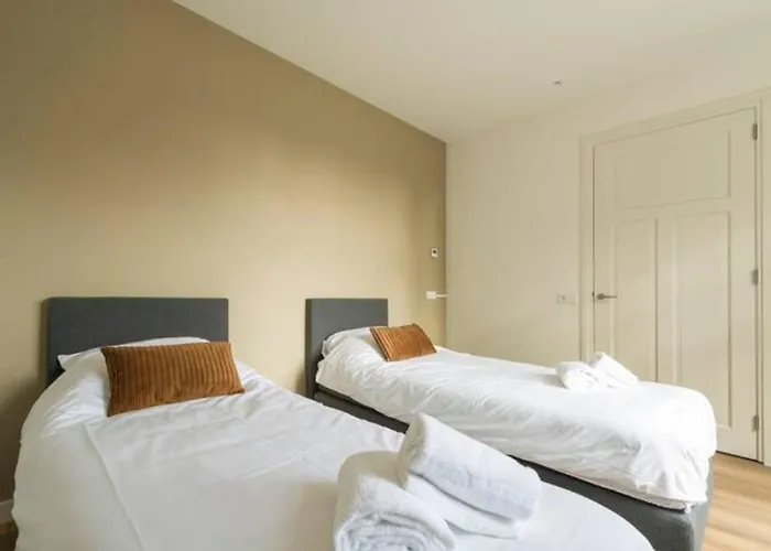 New Oirschot-eindhoven Crown *