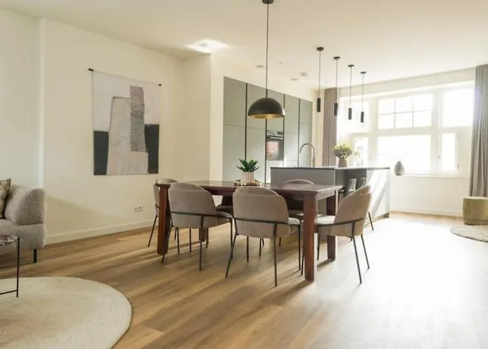 New Oirschot-eindhoven Crown * Oirschot